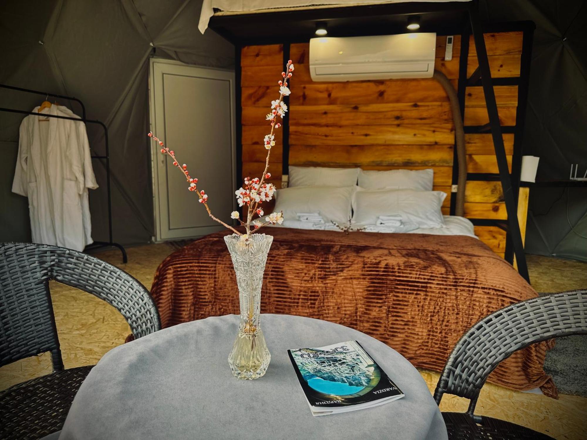 Vardzia Glamping Ngoại thất bức ảnh